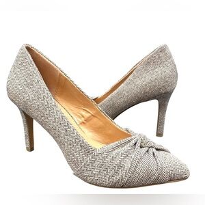 LC Lauren Conrad heels Elegant Herringbone Patterned Heels size 6 women
